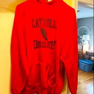 Catholic University (CUA) Cross Country Men's L Sweatshirt Red & Black Badger